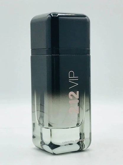 Carolina Herrera 212 VIP Black ماء عطر للرجال الأصلي