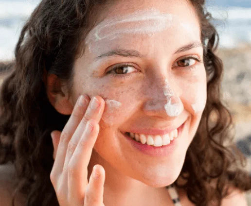 كريم الوجه من إيفلين Eveline Cosmetics بمعامل حماية SPF 50 – واقي شمسي عالي الحماية للاستخدام اليومي